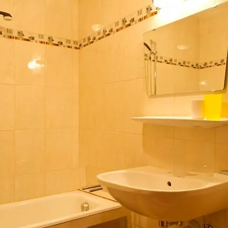 فندق مبيت وإفطار Haus Julia